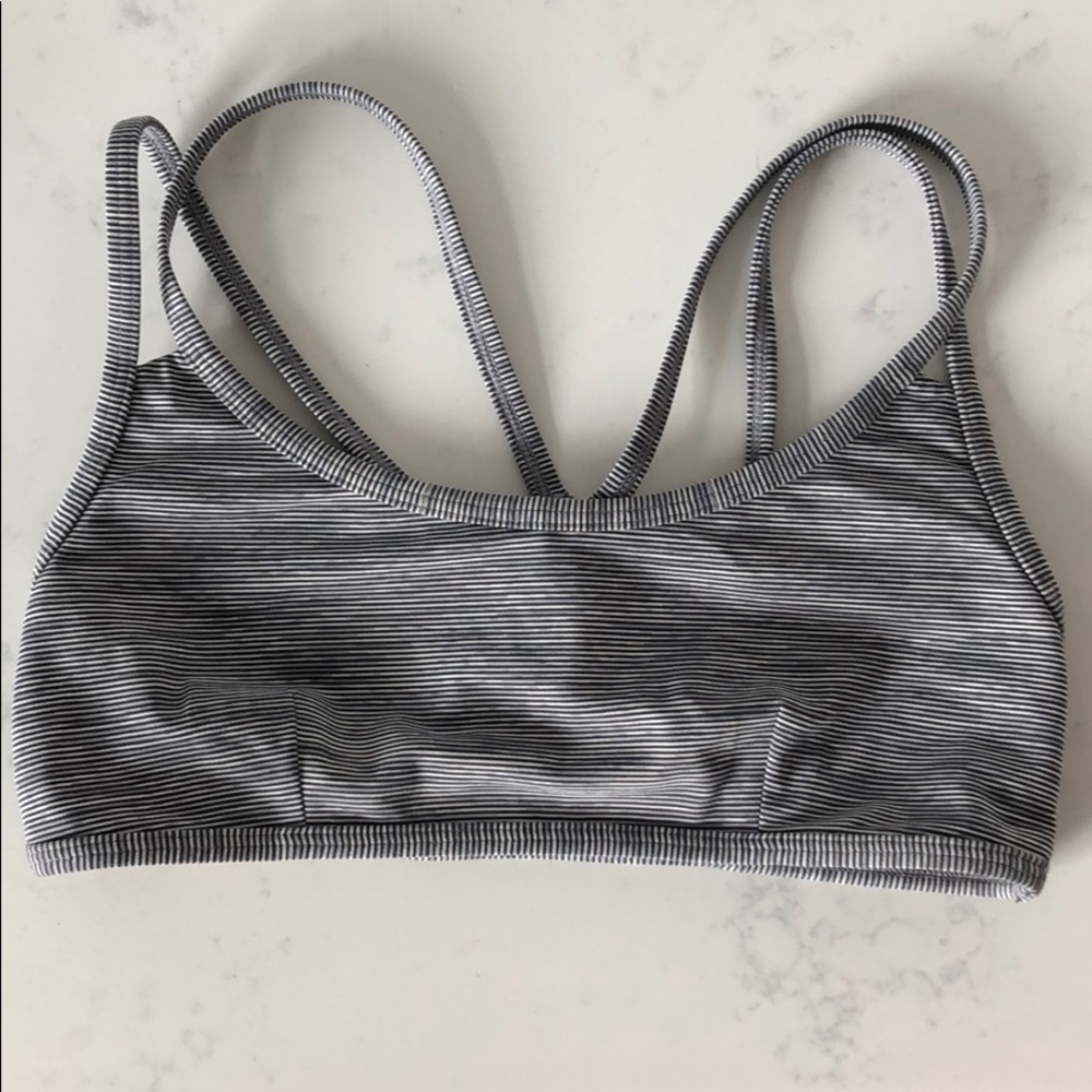 Lululemon sports bra